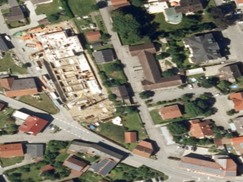 The Labyrinth of Shadowed Gables
