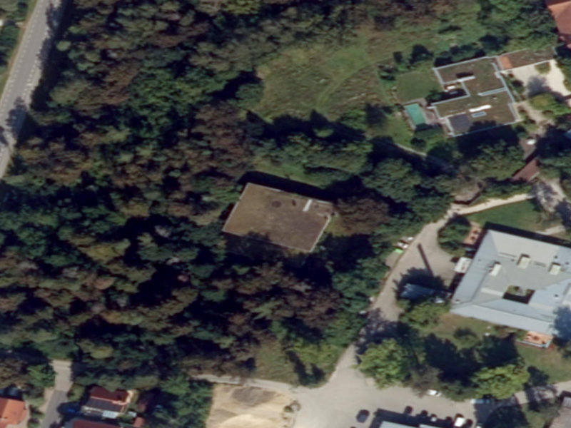 The Silent Grey Block in Schwandorf's Canopy