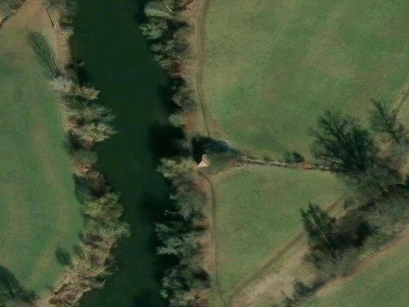 Riverside Shadow in Lauf, Germany
