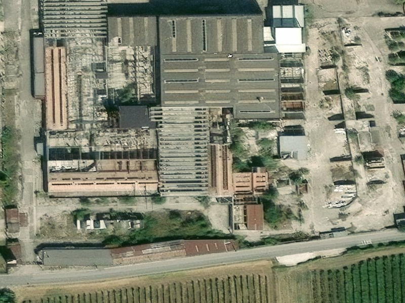 Zevio's Rusting Concrete Labyrinth