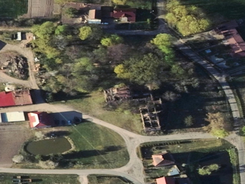 The Whispers of Daszów: A Glimpse into the Abandoned Past