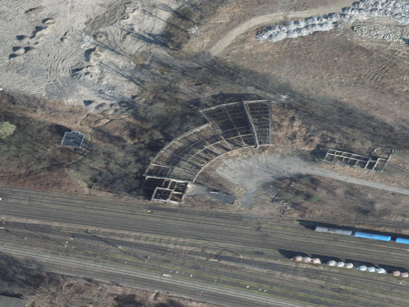 Zwycięzców's Abandoned Architectural Marvel: A Tale of Polen's Industrial Past