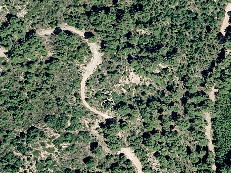 Camino del Villar's Forgotten Path: A Historical Industrial Ruin in Castillo de Villamalefa, Spanien